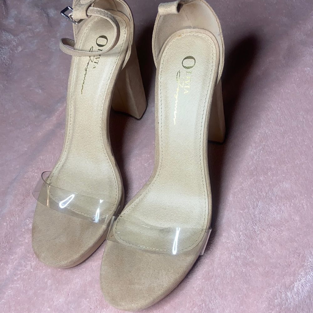 Tan Heels